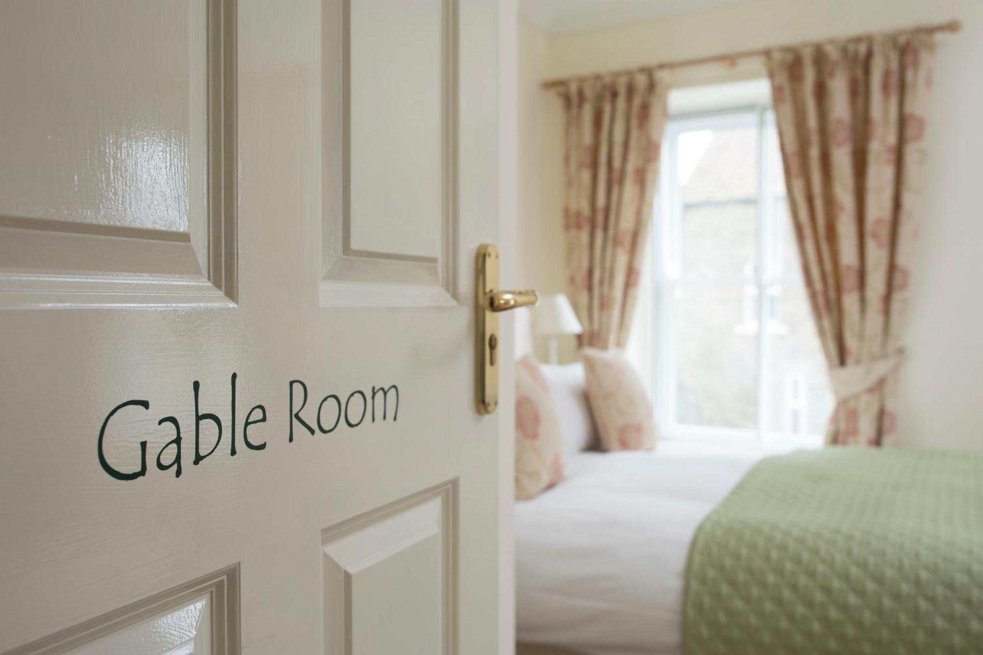Pear Tree House Couette-café